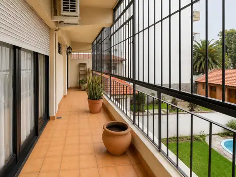VENTA VIV.MULTIFAMILIAR CON COCHERA EN V.LOPEZ