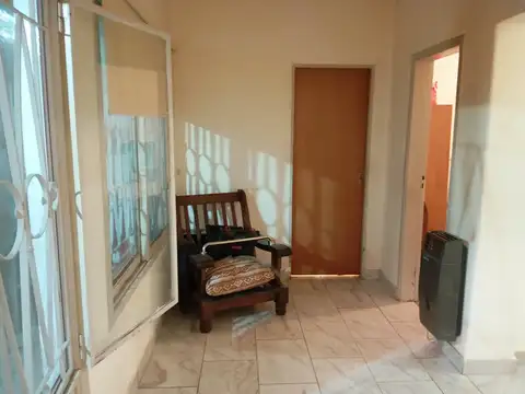 Departamento en Alquiler en Caseros, $ 700.000