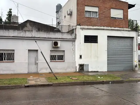 Departamento T/Casa al Frente