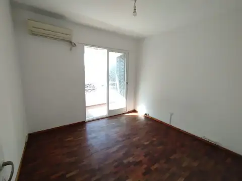Departamento en Alquiler en General Paz, $ 800.000