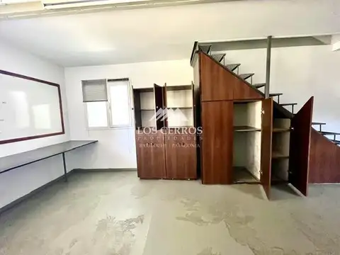 Galpon en Alquiler en San Carlos de Bariloche, $ 8.500.000