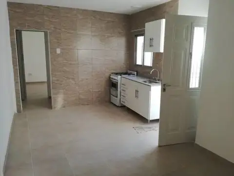 Depto Tipo Casa 2 ambientes con 1 baño