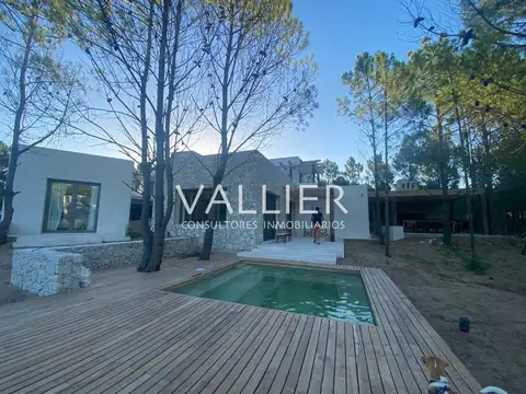 Casa en Alquiler Temporal con 1 cochera