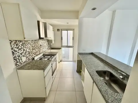 Departamento en Alquiler en La Lucila-Vías/Maipú, $ 1.800.000