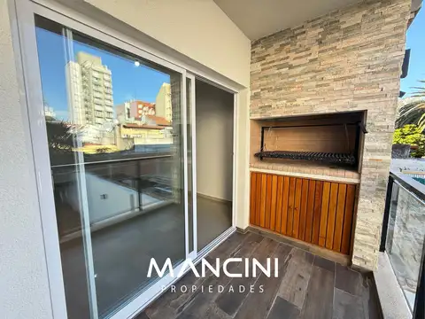 Departamento en Alquiler en Villa Ballester, $ 700.000