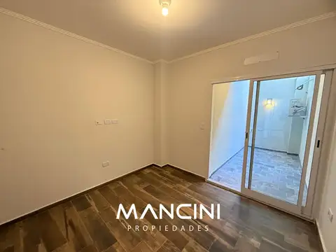 Departamentos en alquiler de 2 ambientes con balcón y parrilla - Villa Ballester Centro