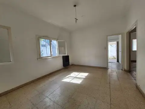 Venta  Casa a refaccionar 3 ambientes para proyect