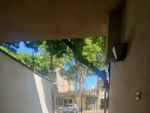 Francisco J. Moyano 1500