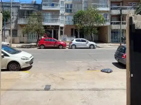 Lote en venta 341 m² para edificio PB + 5 (FOT 3), demolido, Alta Córdoba