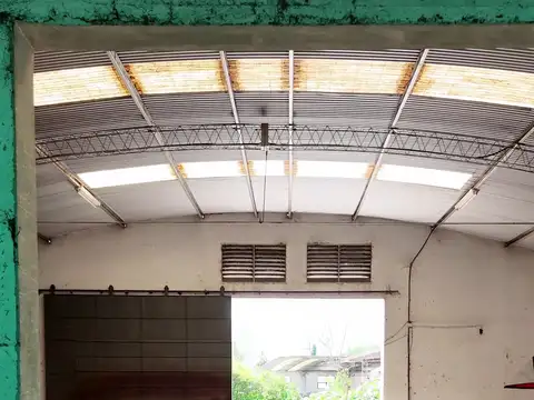 Galpon en Venta 18  mts Frente