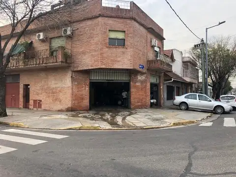 Local en venta, ubicado en esquina Itaqui & Montie