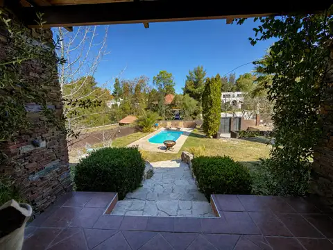 Casa 7 ambientes con 3 baños