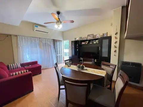 Casa en Venta en Castelar, USD 83.000