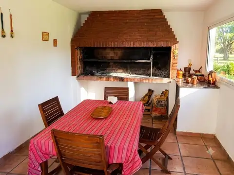 Casa 5 ambientes con 5 baños