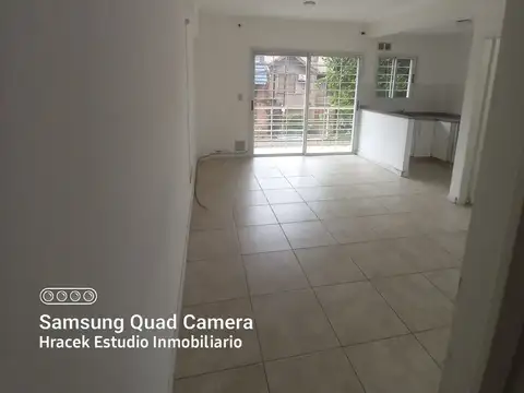Departamento en Alquiler en Moron Sur, $ 450.000