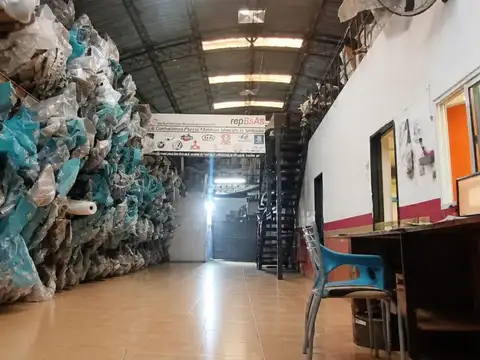 ALQUILER DEPÓSITO VILLA SARMIENTO EXCELENTE ACCESO