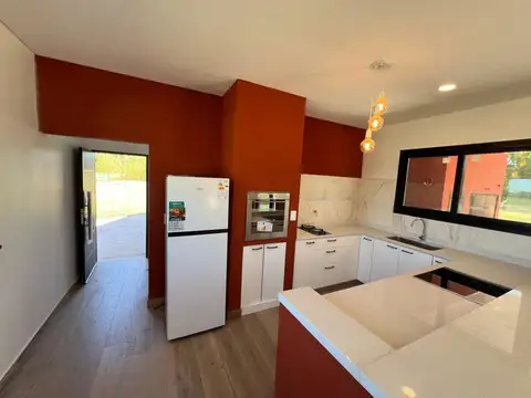 Casa en Venta en Countries y Barrios Cerrados en Lujan, USD 250.000