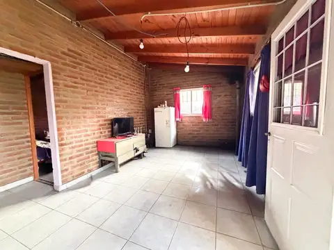 CASA EN VENTA CON VISTAS ÚNICAS EN QUEBRACHO LADEADO