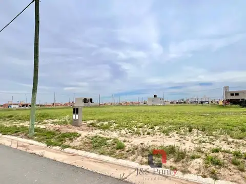 Terreno en Venta 25  mts Fondo