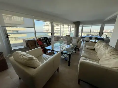 Departamento en Alquiler de 4 ambientes