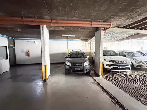 Cochera techada en venta