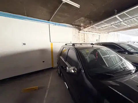 Cochera techada en venta