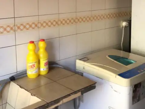 Depto Tipo Casa en Venta con 1 cocheras