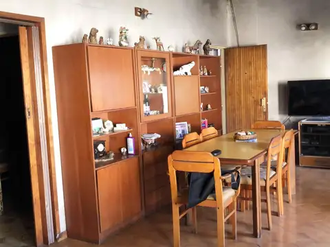 Depto Tipo Casa en Venta en Pompeya, USD 90.000