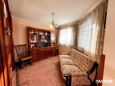 Casa 7 ambientes con 3 baños