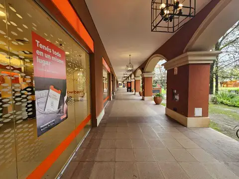 Local en Alquiler en Pueblo Caamaño, $ 816.187