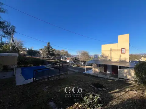Casa en Venta con 1 cochera