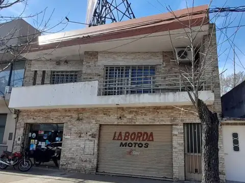 BLVR.  AVELLANEDA  256  BIS