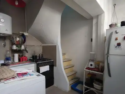 Depto Tipo Casa en Venta 70 años