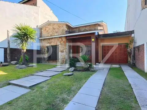Casa en Venta en Castelar Norte, USD 220.000