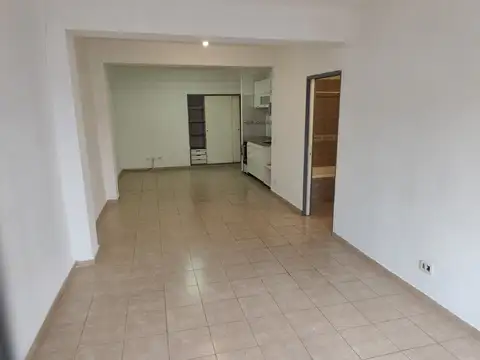 av mosconi 2300, Piso 1