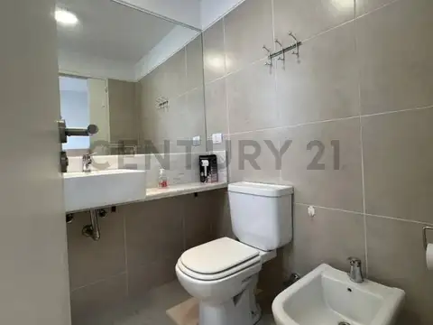 Venta Monoambiente Amoblado con Balcón