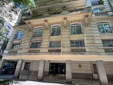 AV. LIBERTADOR 2600  Palermo Chico