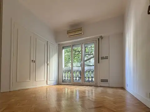 Departamento 4 ambientes con 3 baños