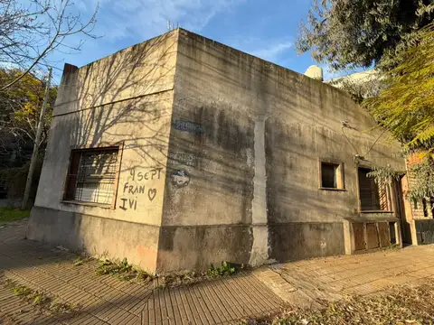 Depto Tipo Casa 2 ambientes con 1 baño