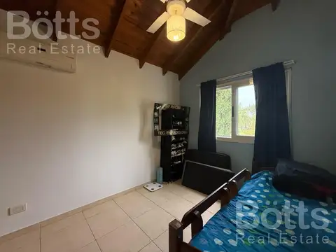 Casa 6 ambientes con 4 baños