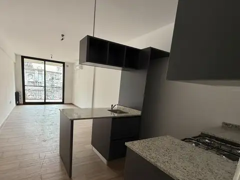 Venta 1 ambiente con amplio amplio balcón a estrenar Caballito