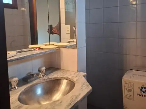 Casa 5 ambientes con 3 baños