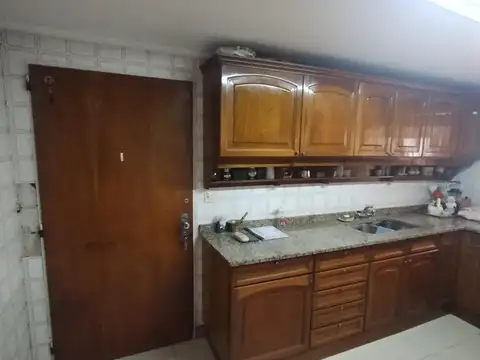 Departamento 4 ambientes con 3 baños