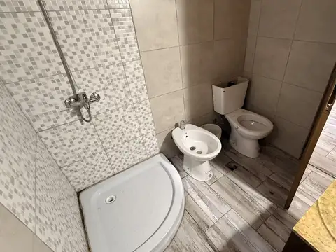 CASA 4 AMBIENTES EN VENTA. HARAS EL TERRAPLEN