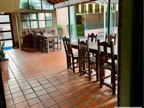 Oficina en Venta con 10 cocheras
