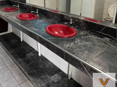 Oficina en Venta con 10 cocheras
