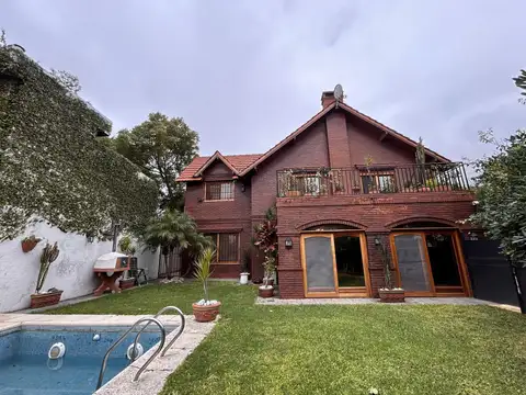 Casa en Venta con 1 cochera