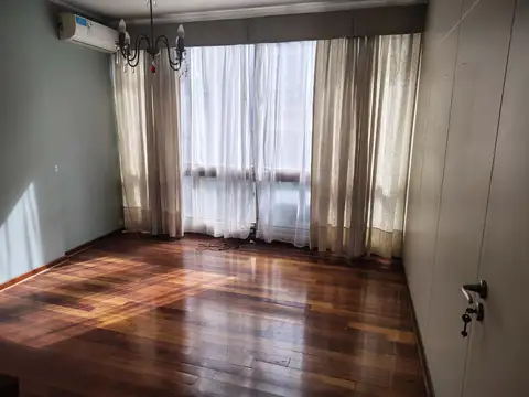 Oficina en venta amplia luminosa microcentro