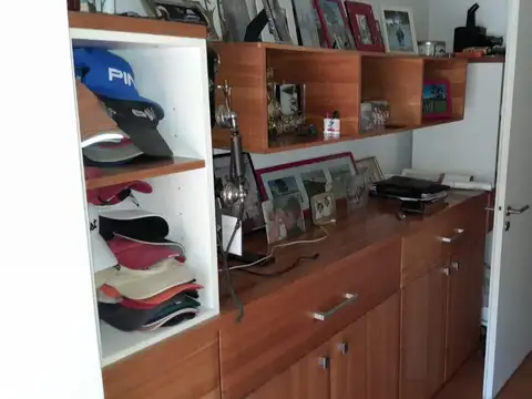 Casa 6 ambientes con 2 baños