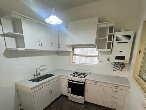 Casa en Alquiler con 1 cochera